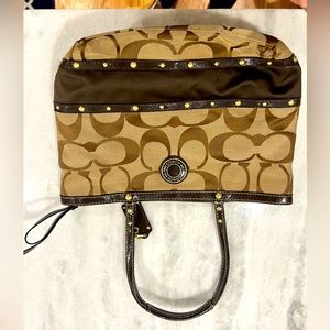 Coach signature stripped studded sateen tote no f20014.